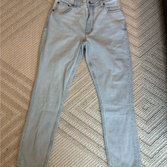 Abercrombie Light Wash Jeans - Picture 3 of 4
